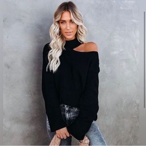 VICI COLLECTION* Indulgence Choker Cutout Sweater in Black. Size M.